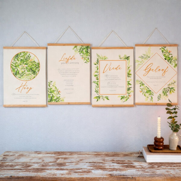 P4x5 Textielposter Hoop 40x50cm met Houten Hangers